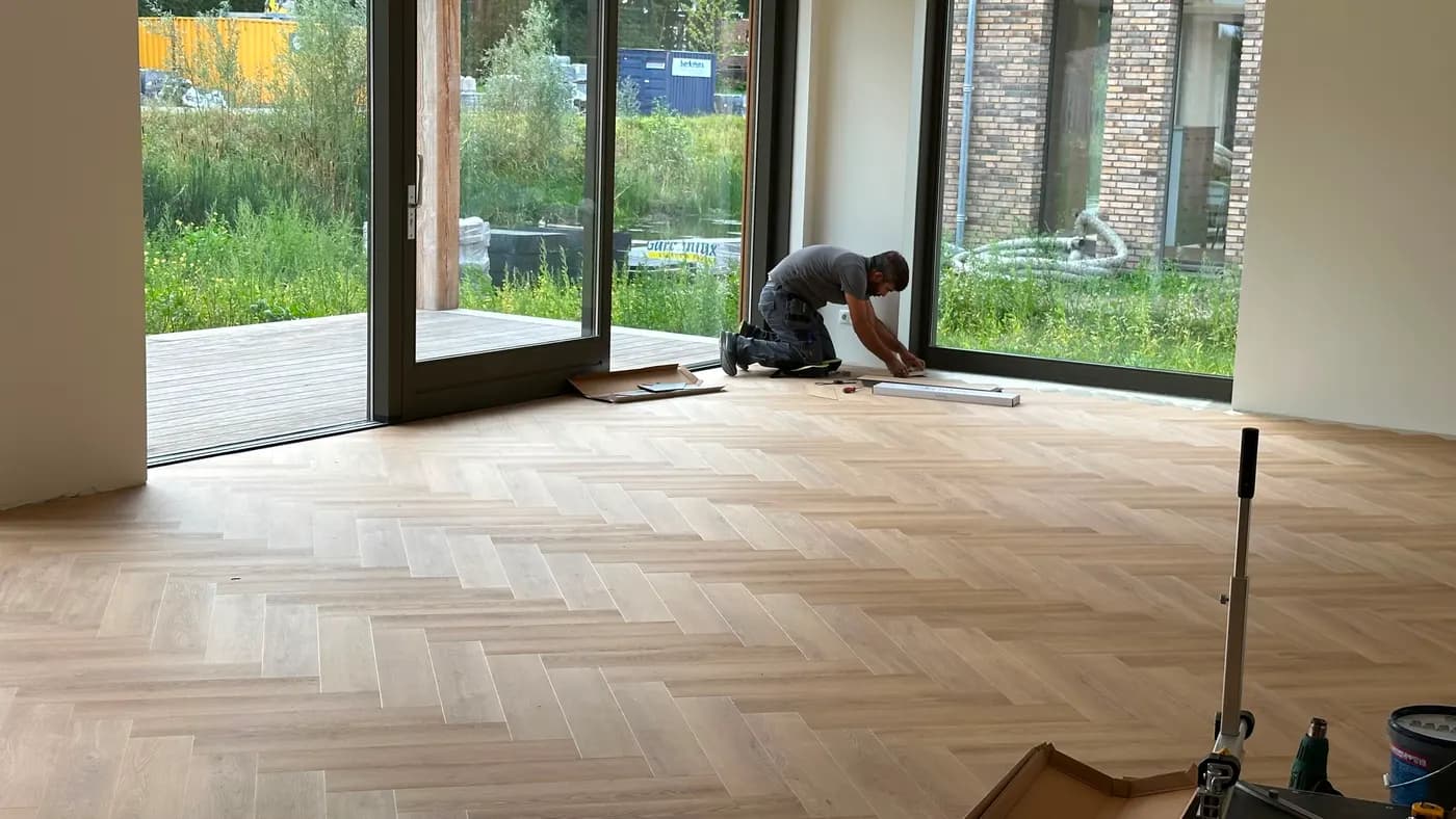 Visgraat tot aan de tuindeuren